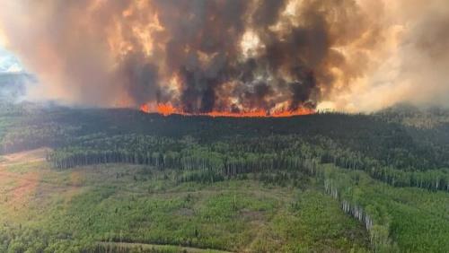 اعزام کمک از چندین کشور برای مهار آتش در کانادا