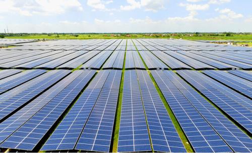 ساخت بزرگ ترین پروژه خورشیدی جهان