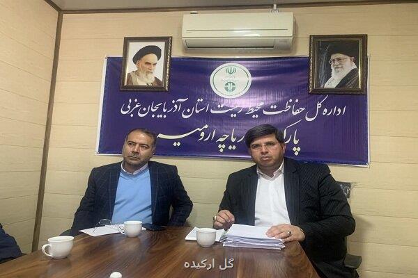 برداشت نمک در۶نقطه دریاچه ارومیه