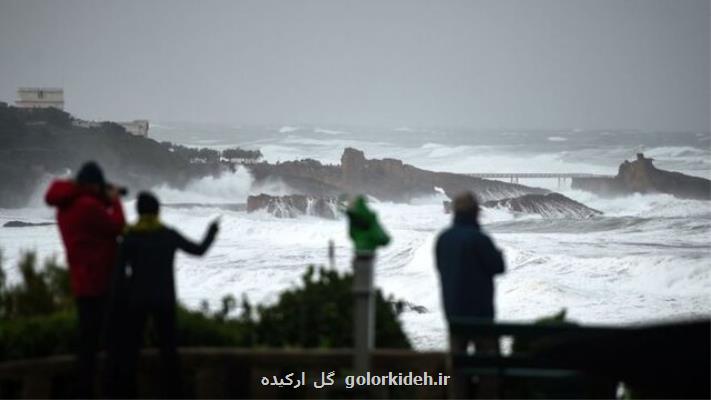 طوفان موجب قطعی گسترده برق در فرانسه شد
